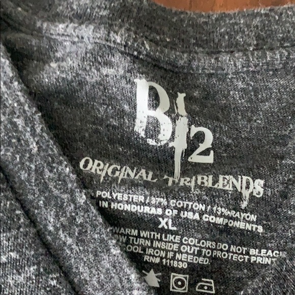 XL SHIRT! Soft touch and great feel. - Picture 2 of 3